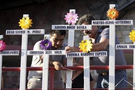 Decretan en NL tres días de luto por víctimas de Casino Royale