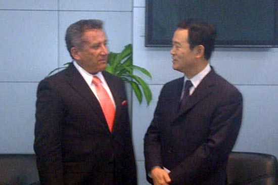 Enrique Agüera visitó el Parque Tecnológico Hi Tech en Shangai