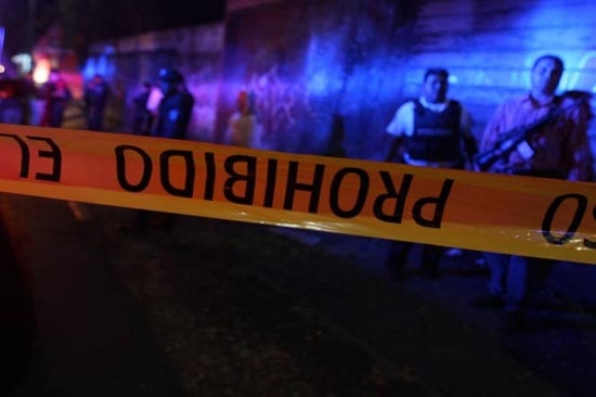 Grupo armado asalta a 80 alumnos de la UNAM durante fiesta en Cuernavaca