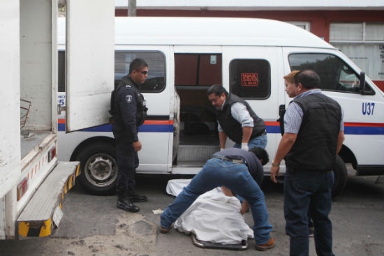 Sorprende la muerte a hombre en transporte público en San Baltazar Campeche
