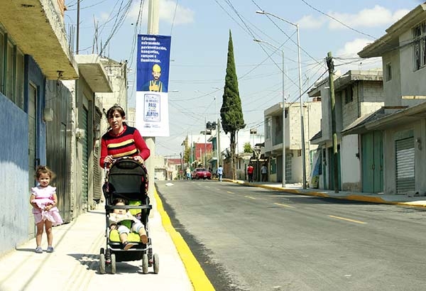 Luis Banck entregó pavimentación de vialidad a vecinos de la colonia Ampliación Guadalupe Hidalgo
