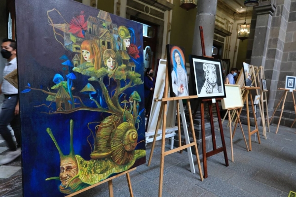 Ayuntamiento de Puebla inaugura muestra plástica en el Palacio Municipal