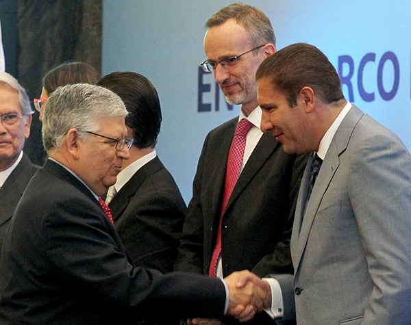 Aumentar productividad para generar empleos, propone RMV