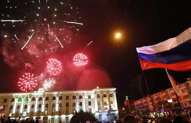 Crimea vota en referéndum por anexarse a Rusia y dejar Ucrania