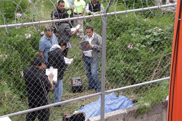 Empleado de telefonía murió al caer de una altura de 20 metros en La Popular