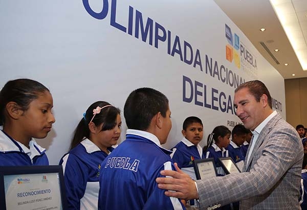 RMV anuncia becas para participantes de la Olimpiada Nacional del Conocimiento 2015