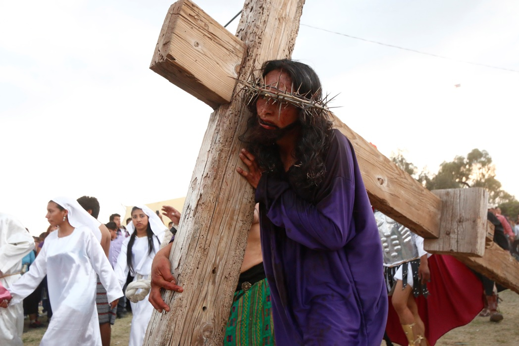 Tras pandemia, regresa vía crucis a Romero Vargas