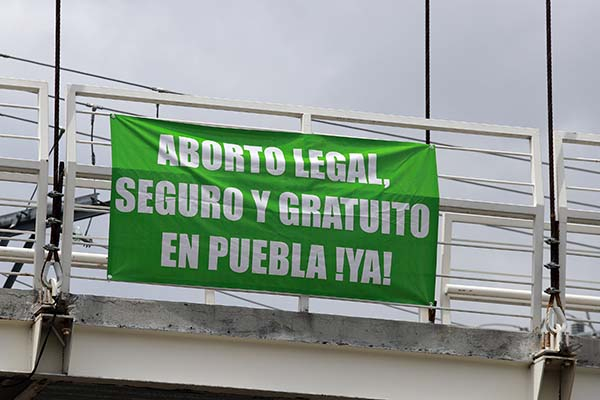 Mujeres poblanas, tercer lugar en aborto legal en CDMX