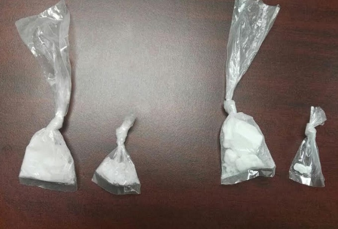 Detuvieron a sujetos en posesión de droga en Acajete