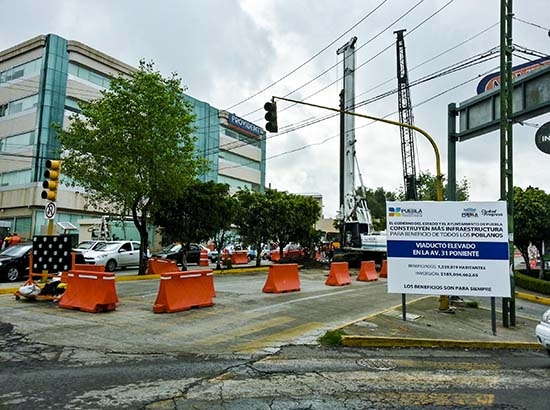 Cierre parcial en la 31 Poniente por construcción del Viaducto Elevado