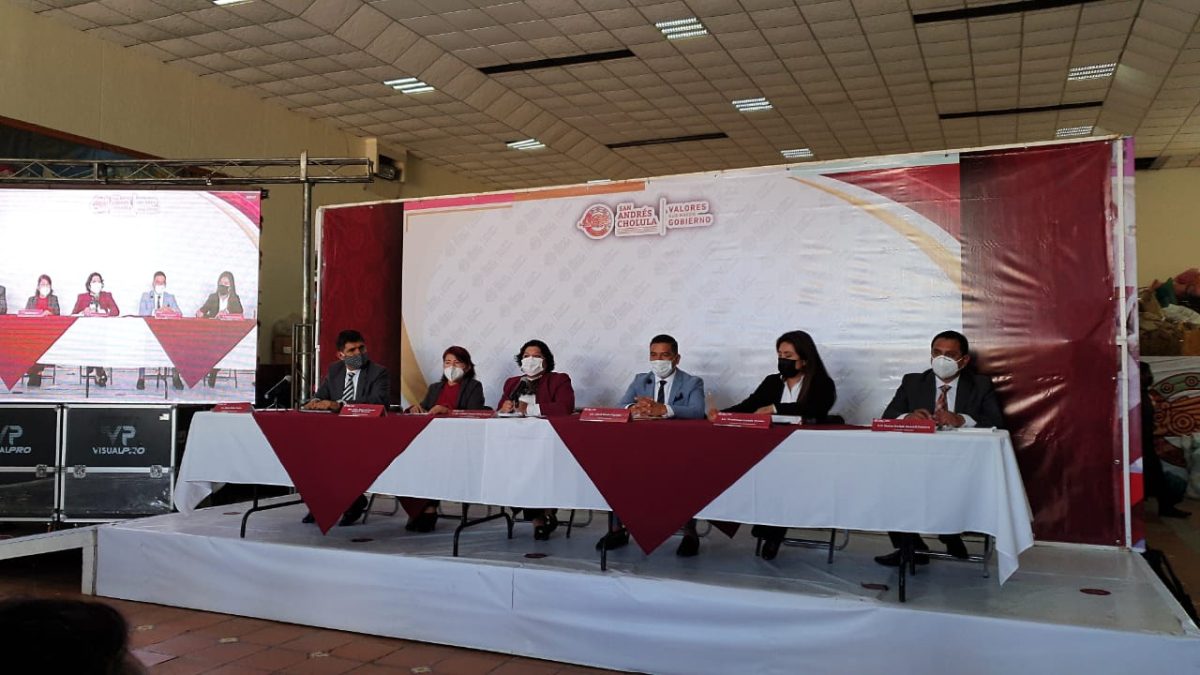 Karina Pérez arrecia guerra contra el PAN, acusa a Huepa de anomalías en predio