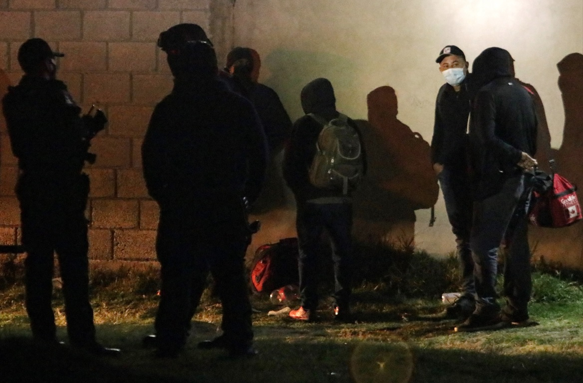 EU elimina política migratoria Quédate en México