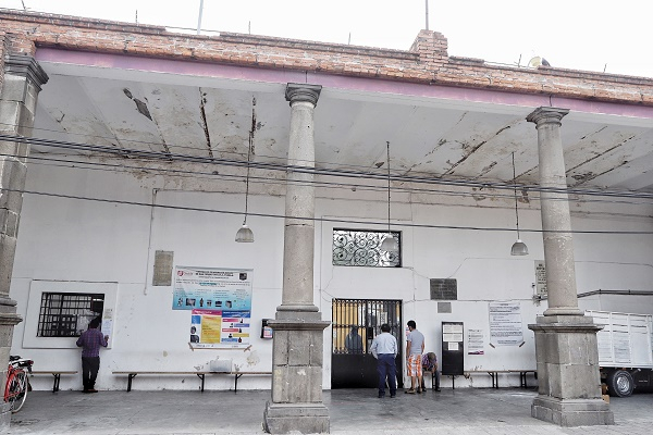 Ex jefe de custodios que vendía droga a reos de Cholula es pareja de la directora del penal