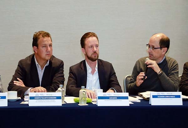 Banck da seguimiento al plan para recuperar la actividad económica de Puebla tras el sismo