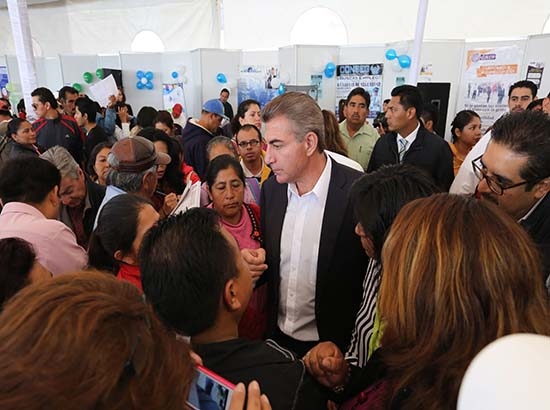 Alcalde de Puebla inaugura Jornada Integral “Empleo, Salud y Servicios” en Amalucan