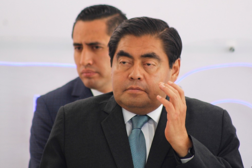 Barbosa cancela a políticos las entradas VIP a estadios y auditorios