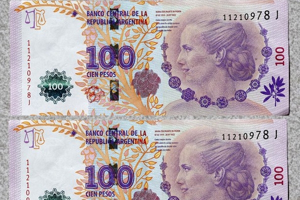 Se desploma la Bolsa en Argentina por control cambiario