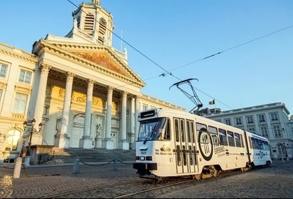 Tranvía de Bruselas invita a viaje gastronómico por Puebla