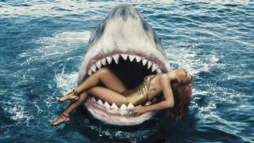 Rihanna apareció en fauces de un tiburón para Harper’s Bazar
