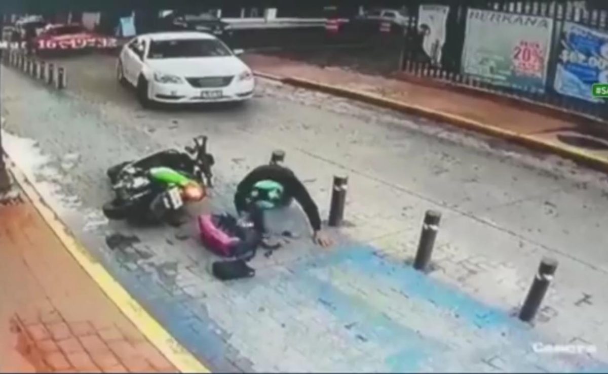 Papá del síndico de San Andrés Cholula, atropelló a un hombre y se niega a pagar gastos médicos