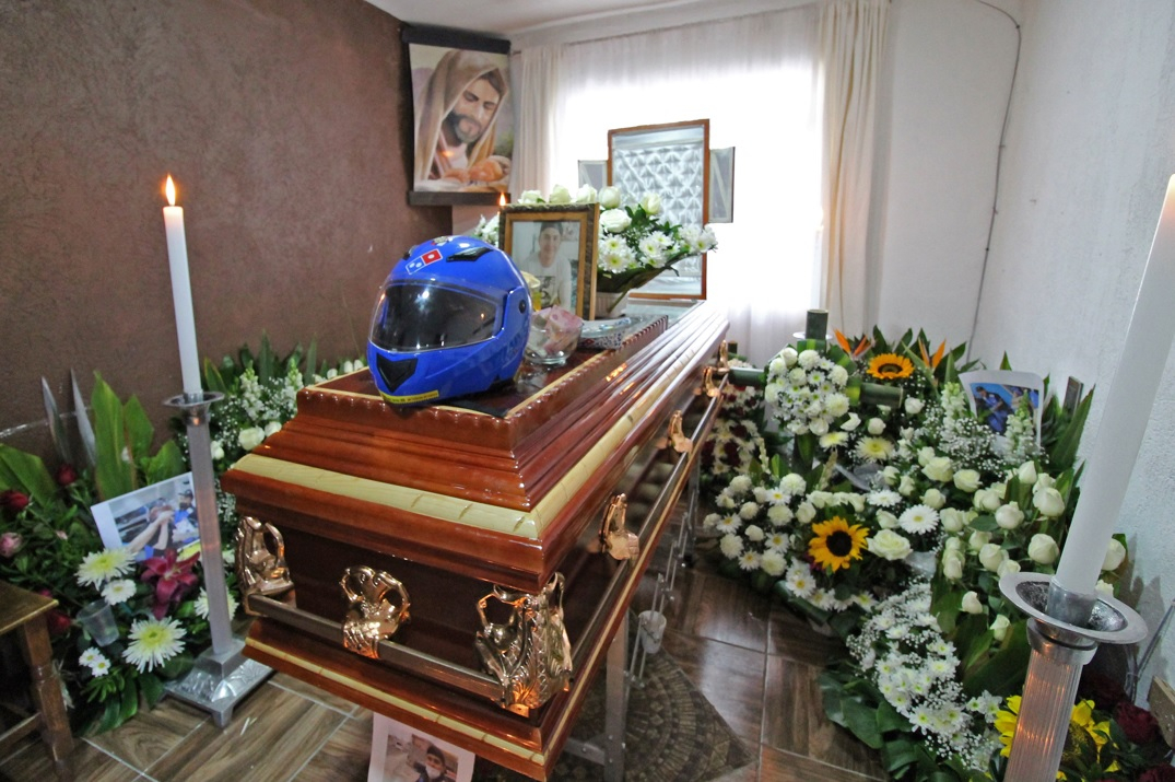 Denuncia nula ayuda la familia del joven atropellado por patrulla de la SSP