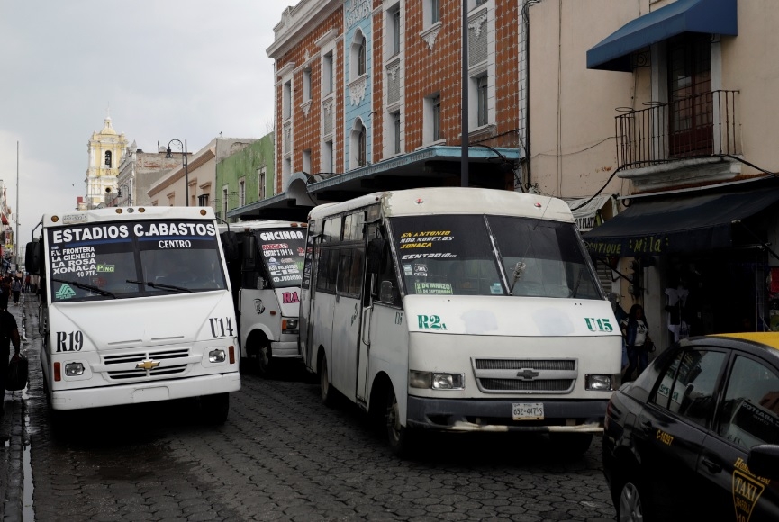 Harán padrón detallado de choferes de transporte, tras violación en unidad pirata en Puebla