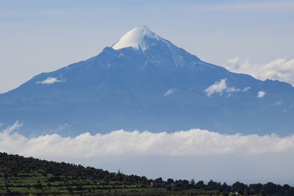 Alpinista estadounidense es rescatada tras percance en el Pico de Orizaba