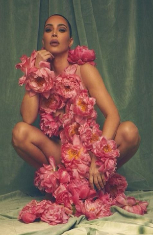 Kim Kardashian desafía a las redes sociales con…