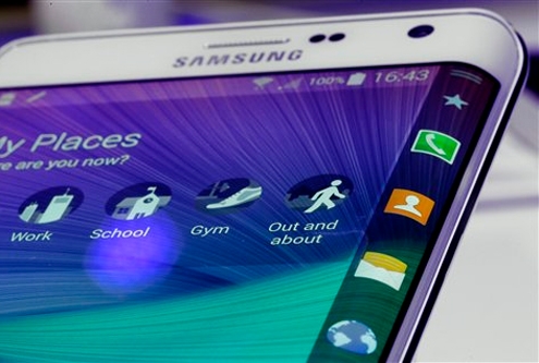 Samsung presentará un nuevo smartphone con pantalla curva