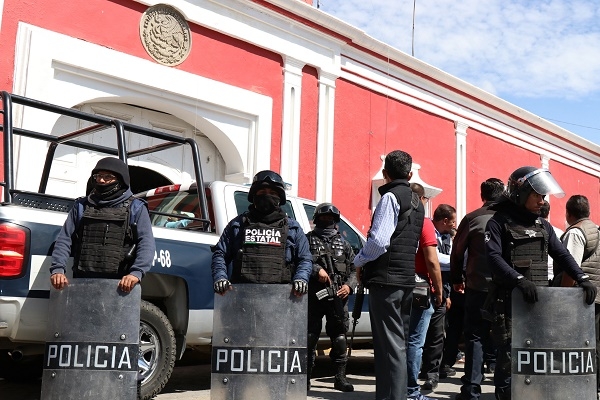 Dictan prisión preventiva a 17 mandos, policías y agentes viales de Ciudad Serdán