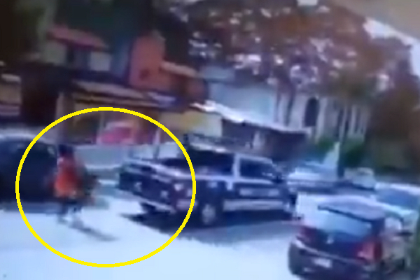 Maestra es atropellada por patrulla de la policía municipal de Huauchinango
