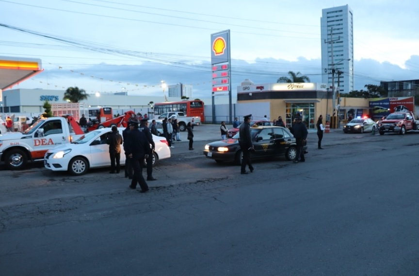Detienen 24 unidades pirata de transporte público en Puebla