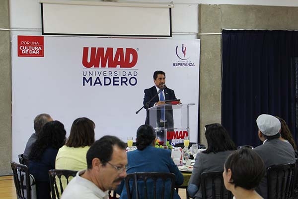 La UMAD realizó desayuno informativo con directores y orientadores