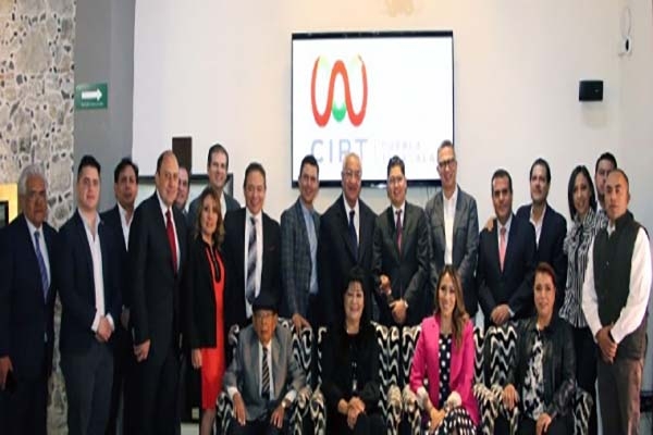 Gobierno de Puebla y la CIRT sumarán esfuerzos en prevención de violencia familiar, robo de autopartes y huachicol