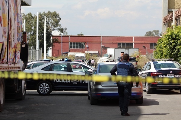 Localizan cadáver descuartizado dentro de una maleta en Atlixco