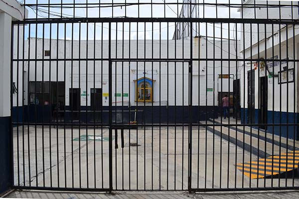 Cereso de Tehuacán: sobrepoblado, con contagios COVID-19 y extorsiones