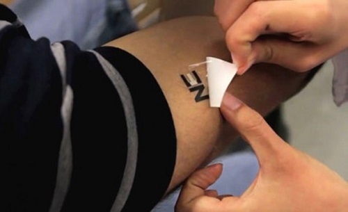 Tatuaje convierte sudor en energía