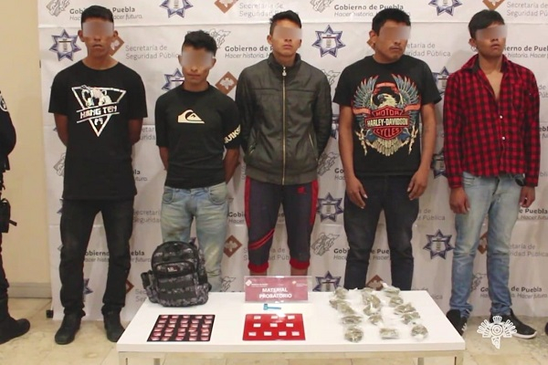Caen seis sujetos de la banda de “La Patrona” con 55 dosis de droga en Puebla