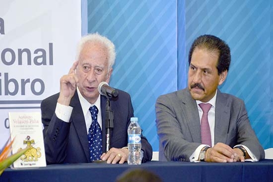 Rector de la BUAP destaca trascendencia de obra de Velasco Piña