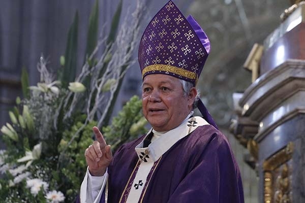 Arzobispo de Puebla llama “sicarias” a mujeres que abortan