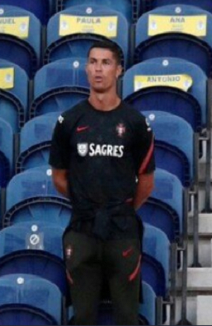 VIDEO: Cristiano Ronaldo “puesto en cintura” por no usar cubrebocas
