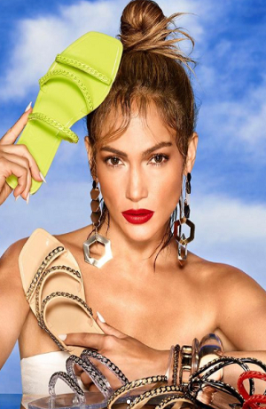 Jennifer Lopez cautiva a sus seguidores con bikini en amarillo