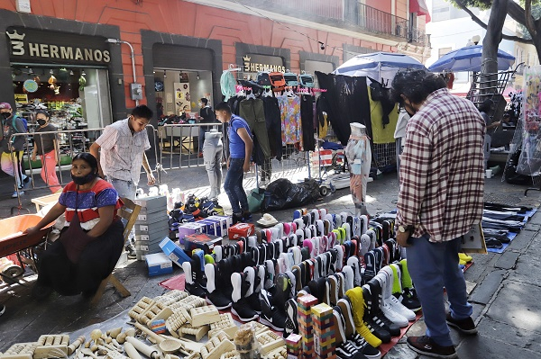 SEGOB prepara convenio de reordenamiento con ambulantes del centro de Puebla
