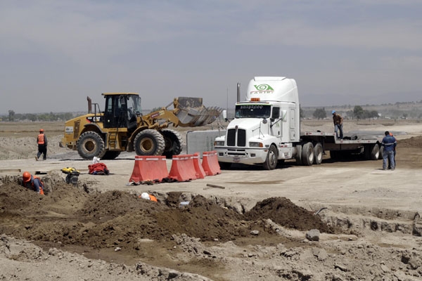 Ejidatarios encarecen terrenos para centro logístico de autopartes en Puebla