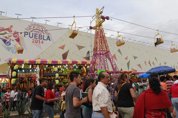 Juegos mecánicos gratis en la Feria de Puebla este 30 de abril