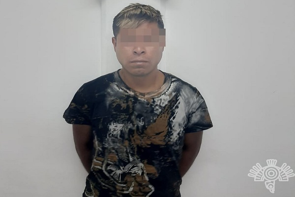 Cayó narcomenudista con 19 dosis de cocaína en Xonaca