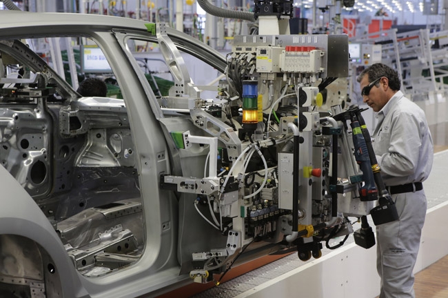 VW frena en EU venta de autos hechos en México por fallas