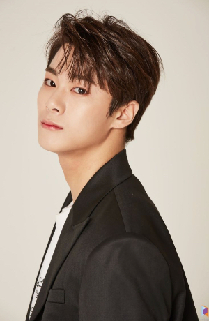 Moonbin, de la banda Astro en K-Pop, es hallado sin vida en Seúl