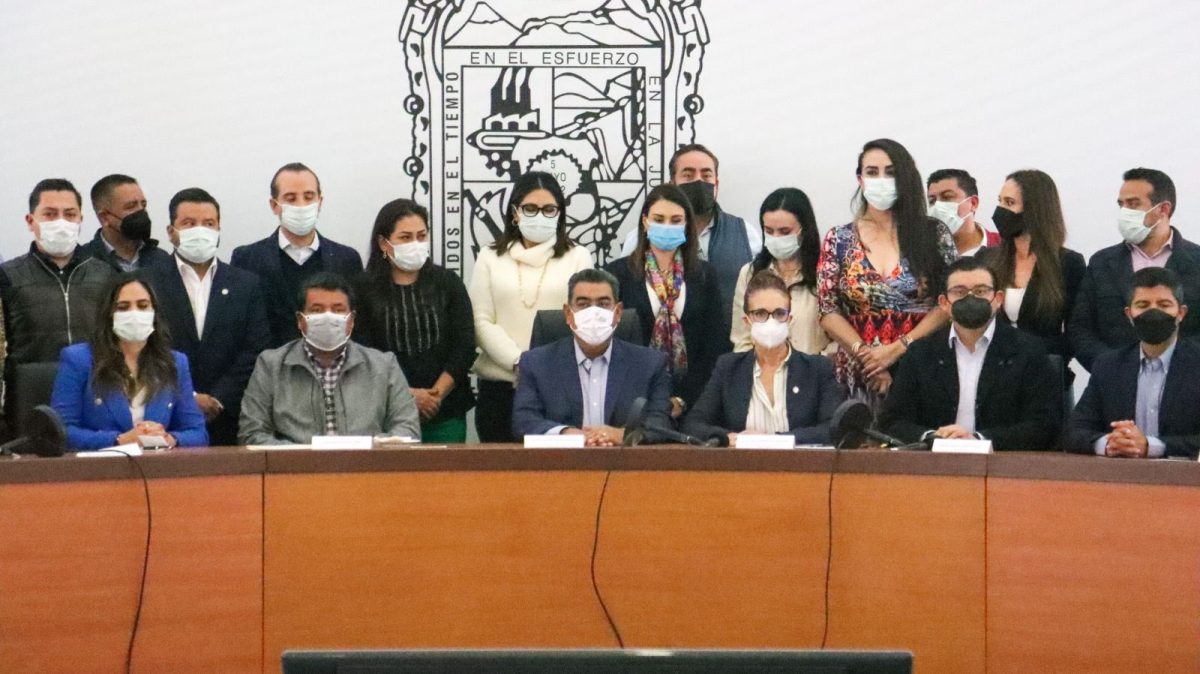 Gobernador Céspedes se reúne con lideresa y legisladores del PAN