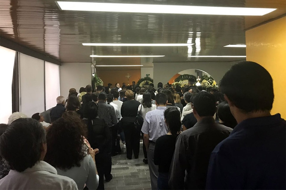 Dolor e indignación en los funerales de Mara Castilla en Xalapa